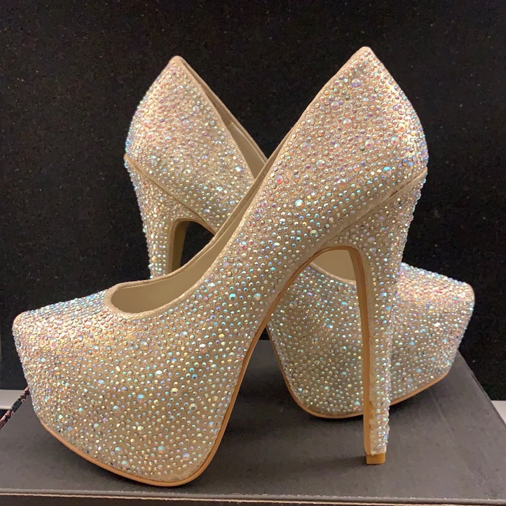 Steve Madden Deevaa Platform Pumps, Champagne Multi, Size 5.5, Brand New